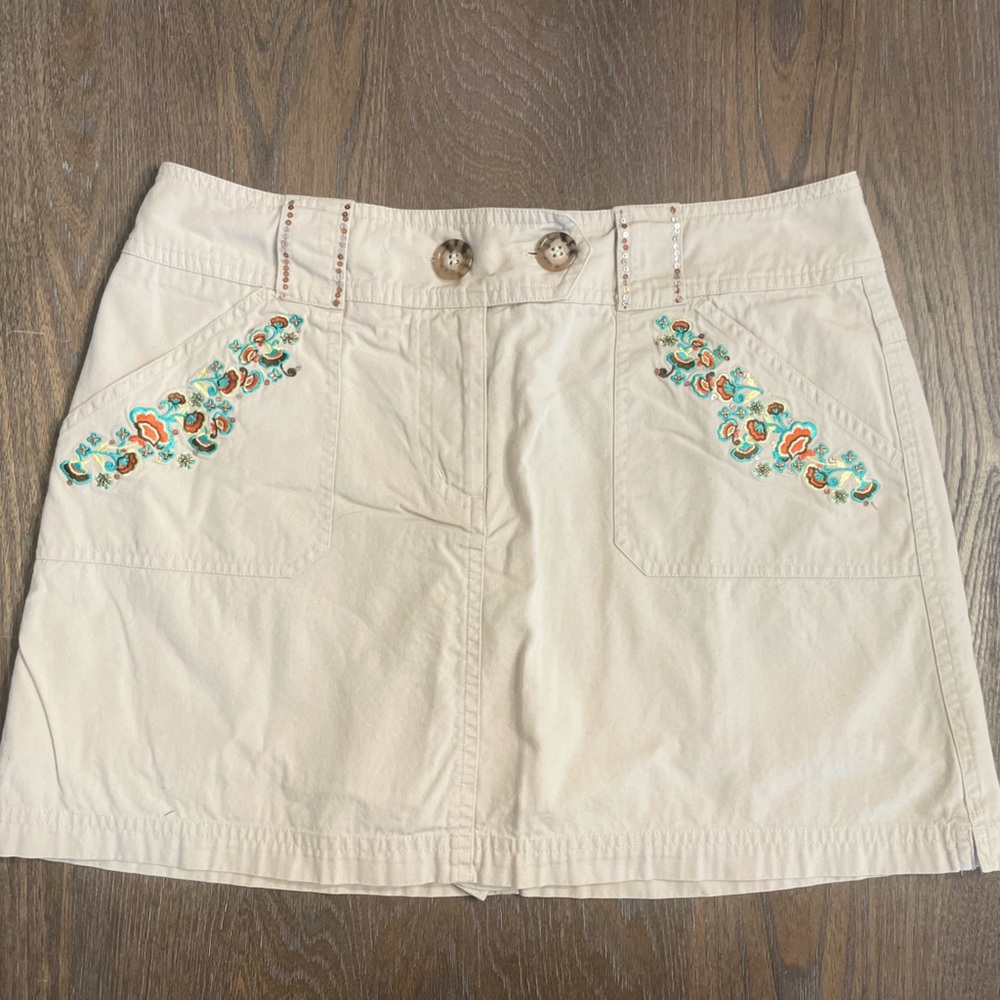 NY & Co. Mini Embroidered Skort